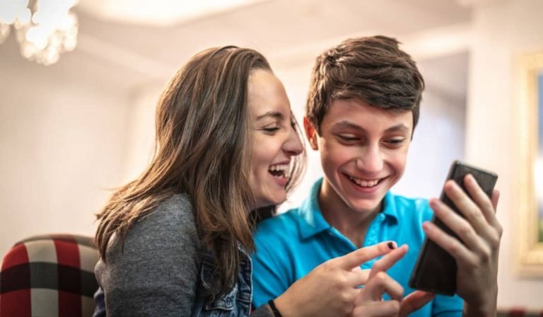 250 Contact Names Nicknames For Sister 2023 