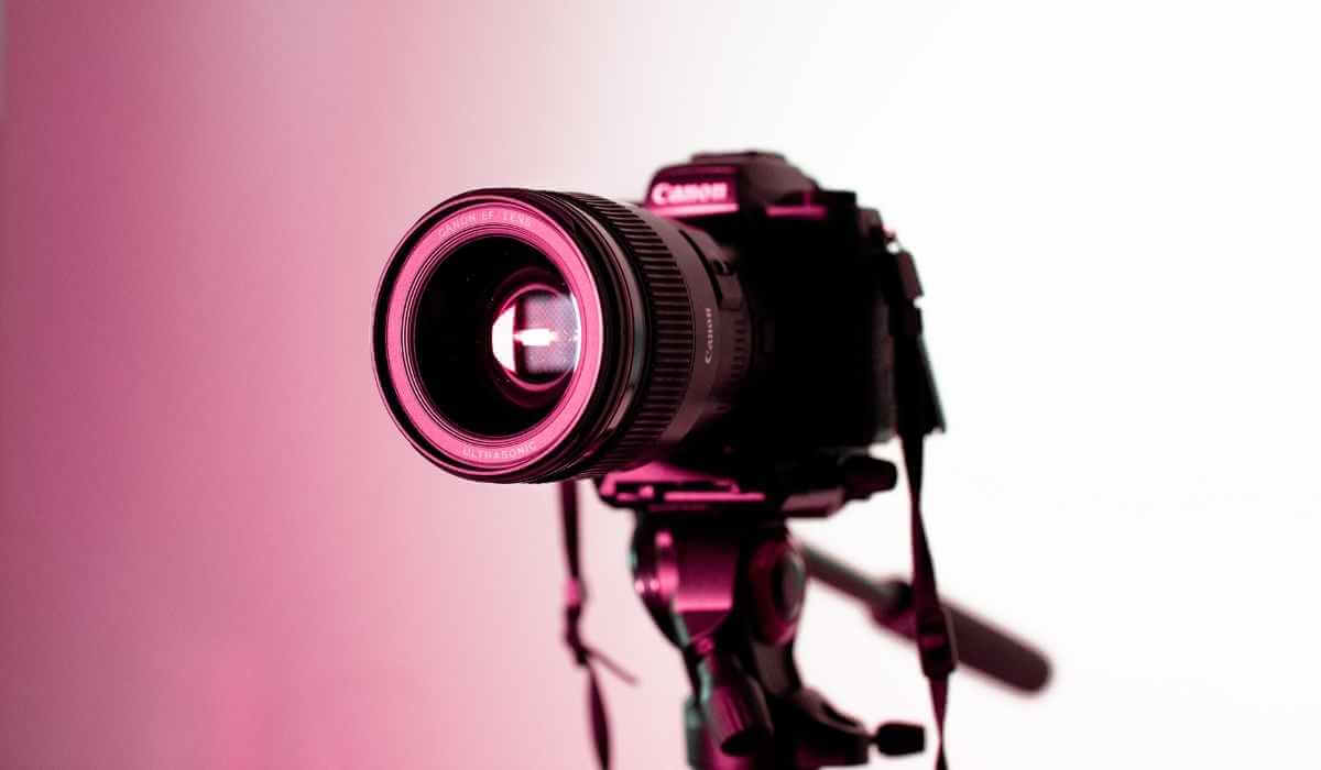 190 Best Camera Captions for Instagram